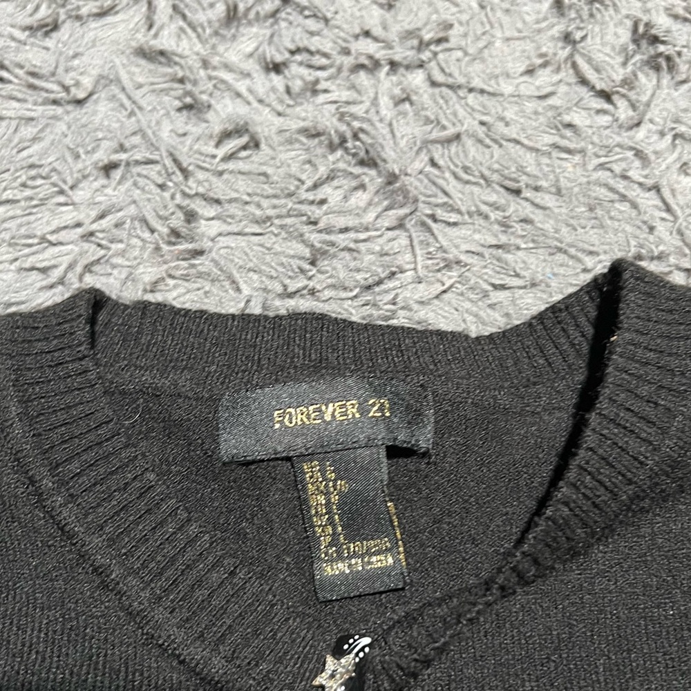Colorblock Cropped Sweater - Picture 3 of 3